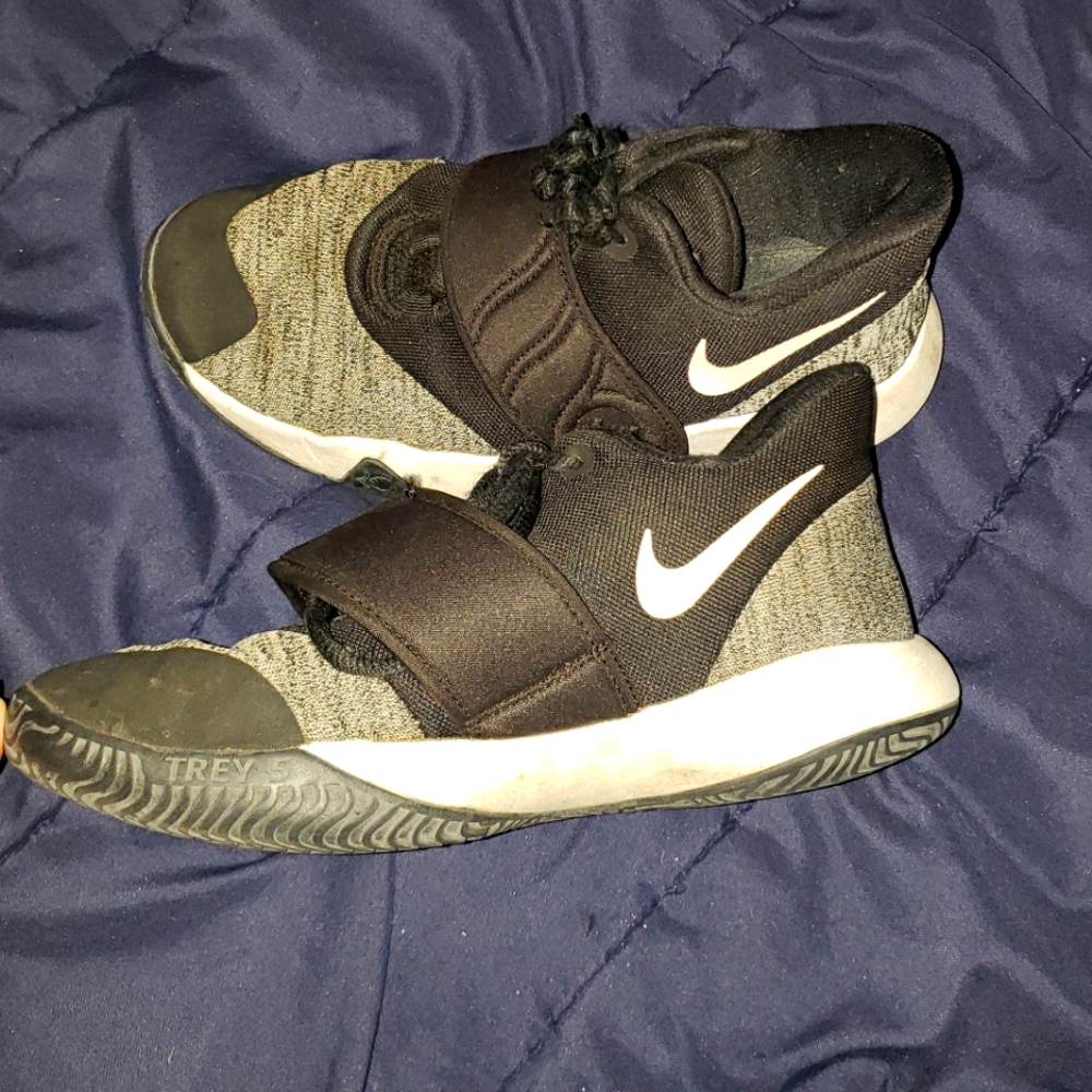 Boys Nikes